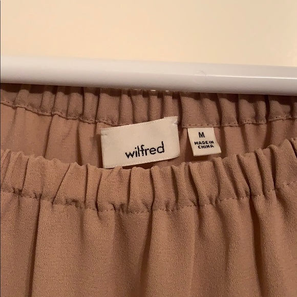 Aritzia Blouse - Picture 2 of 3